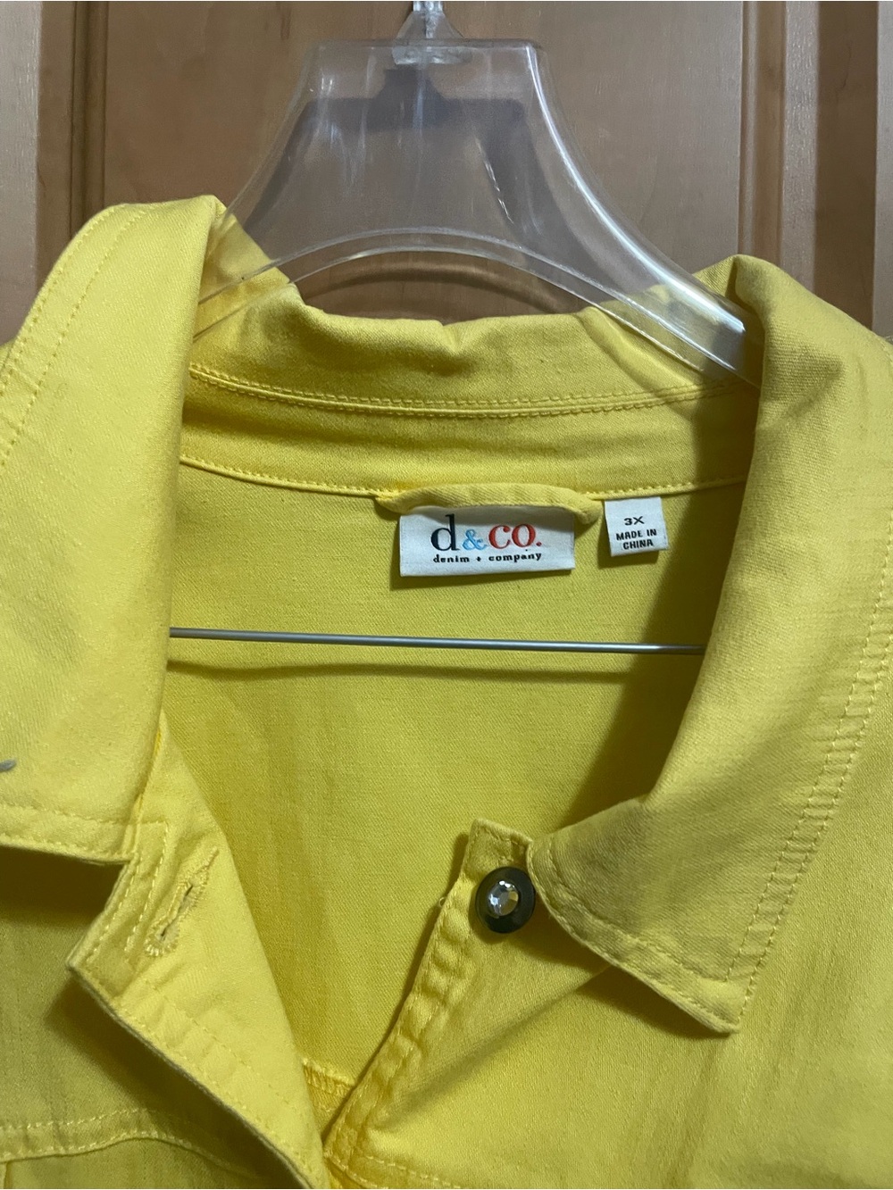 d&co Yellow Women's Jean Jacket Size 3x - Picture 2 of 3